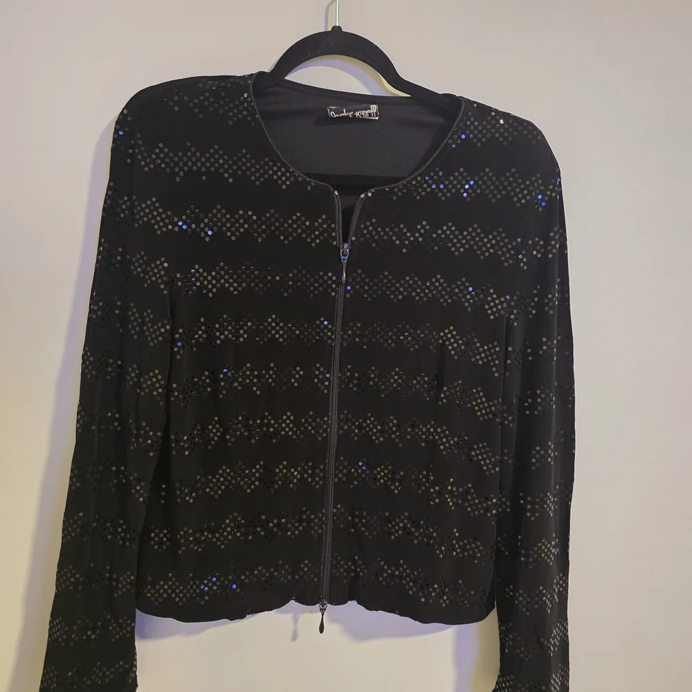 ✨ Joseph Ribkoff Black Sequin Zip-Up Jacket – Elegant Statement Piece - Picture 3 of 8